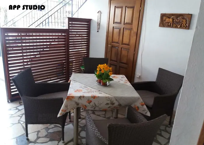Apartments Nives